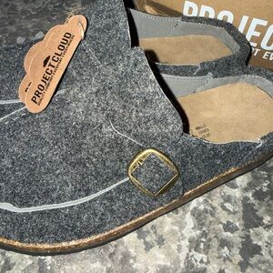 NWT Gray Project Cloud Loafers with memory foam size 10